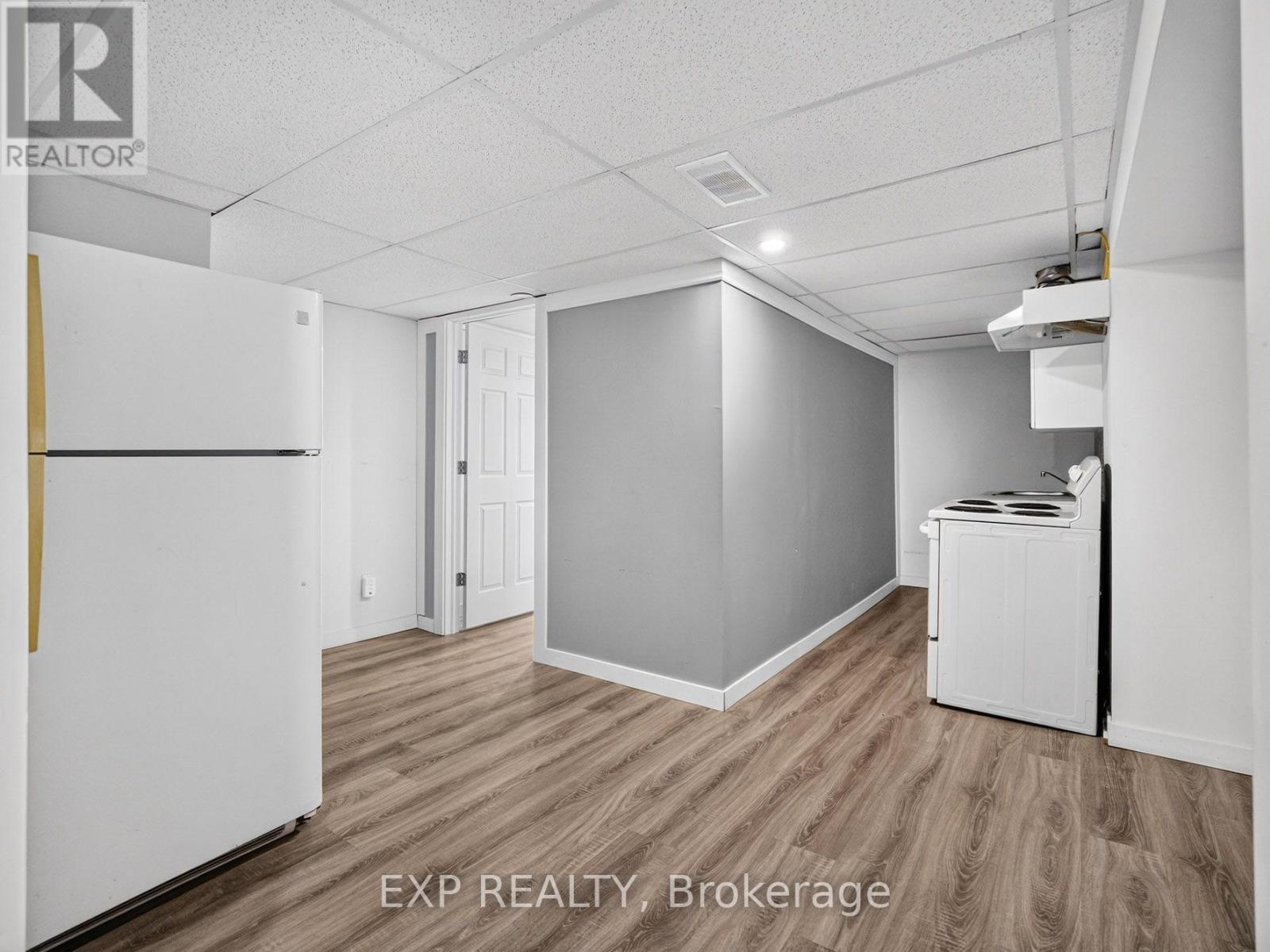 151 WELLINGTON STREET - 15