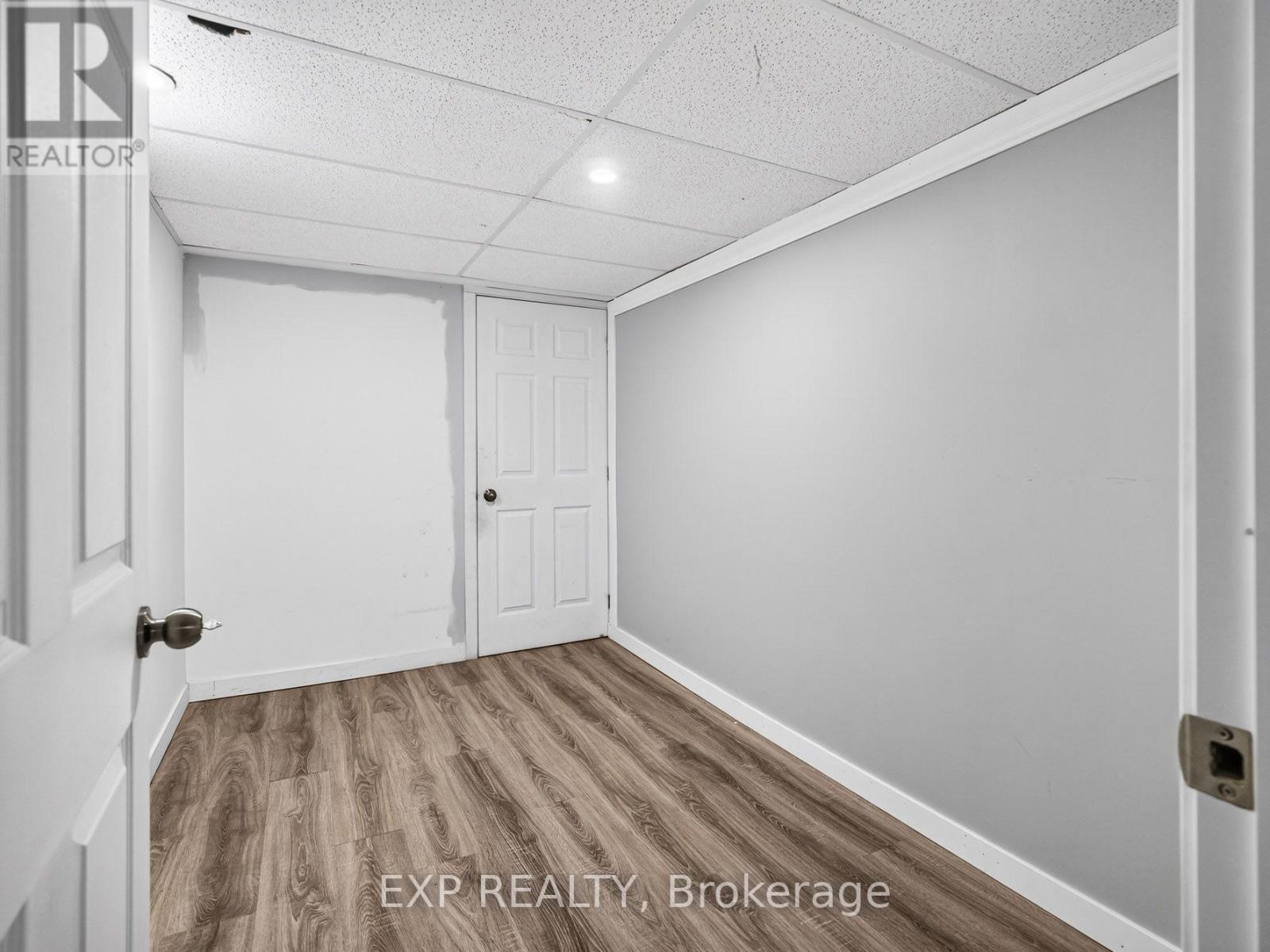 151 WELLINGTON STREET - 20