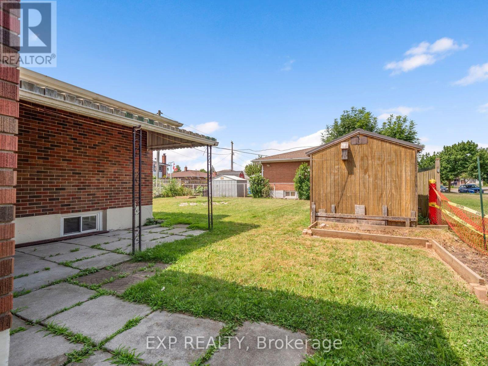 151 WELLINGTON STREET - 25