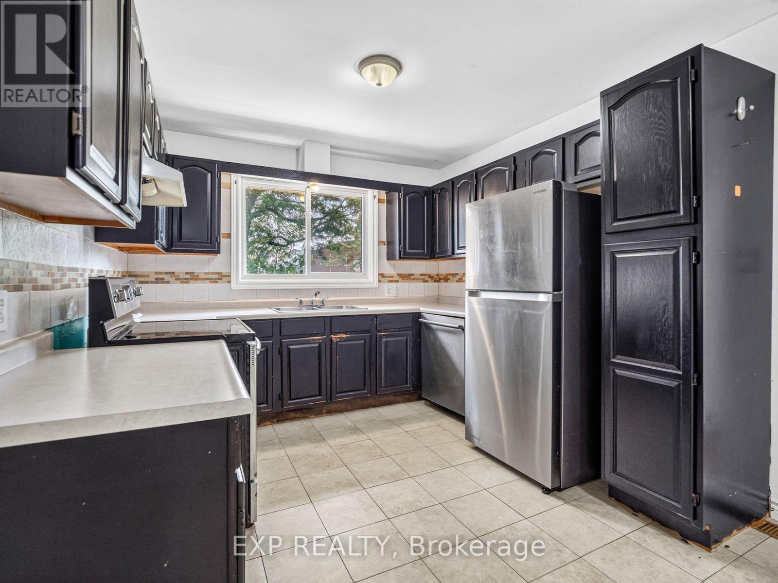 151 WELLINGTON STREET - 9