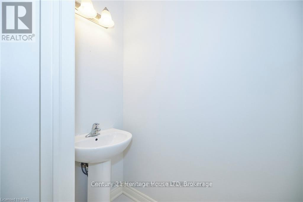 892 BURWELL STREET - 11