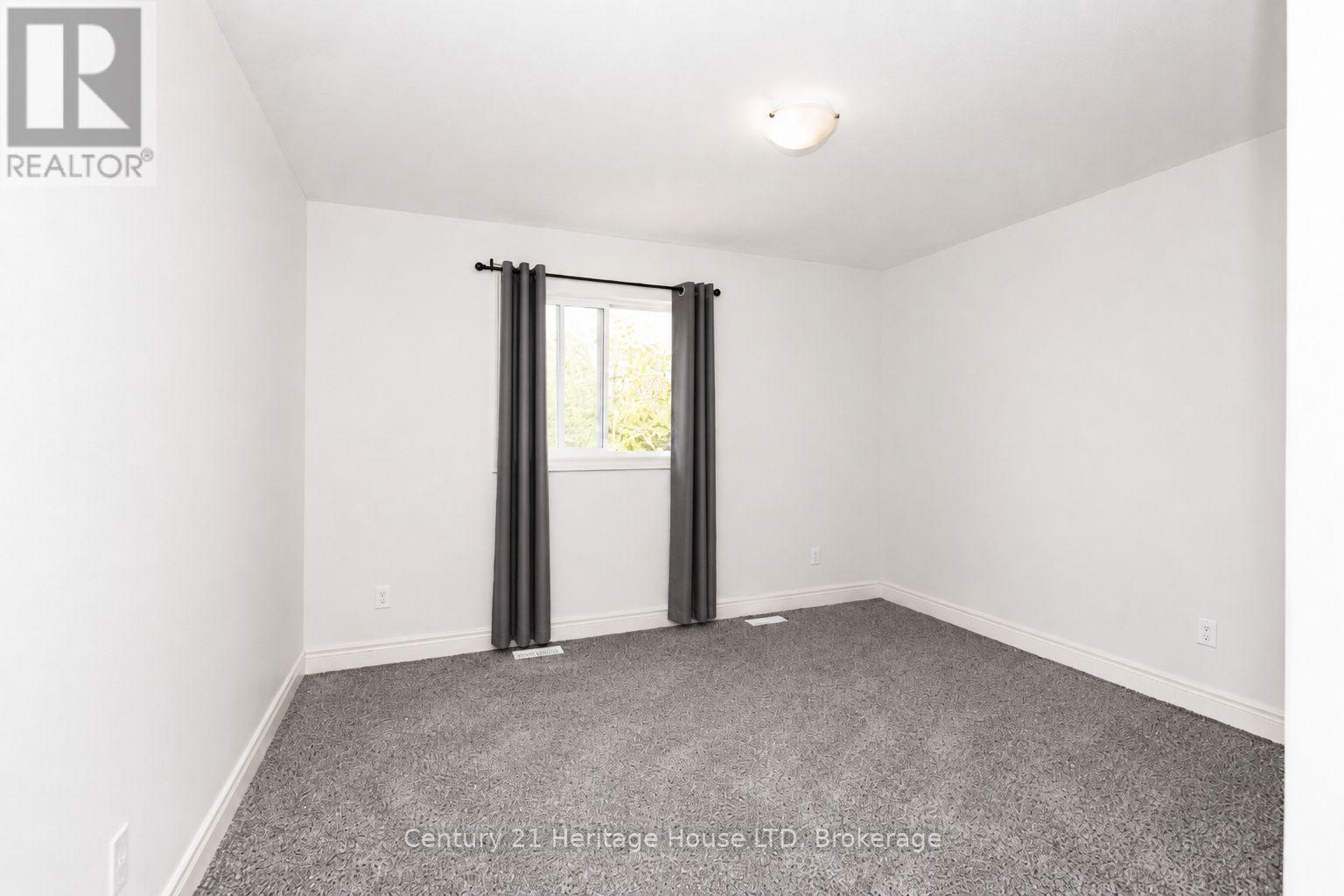 892 BURWELL STREET - 19