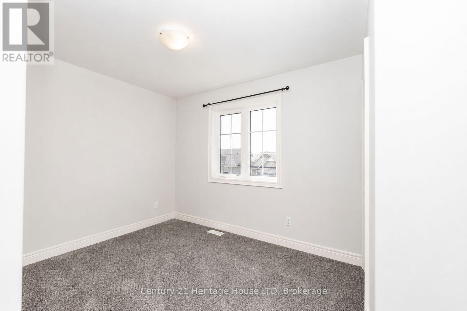892 BURWELL STREET - 25