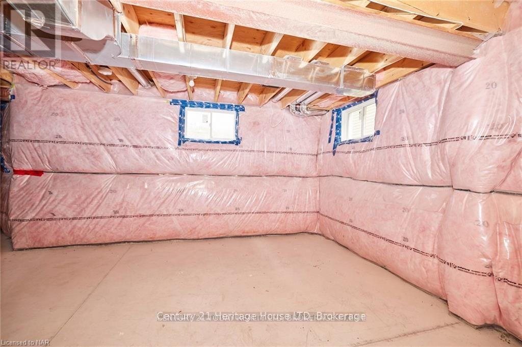892 BURWELL STREET - 27