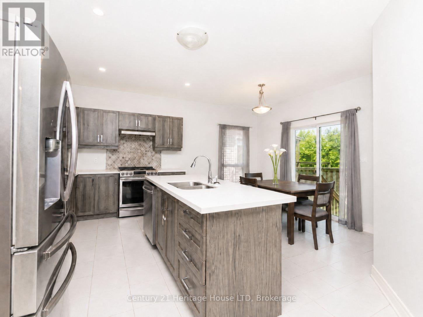 892 BURWELL STREET - 7