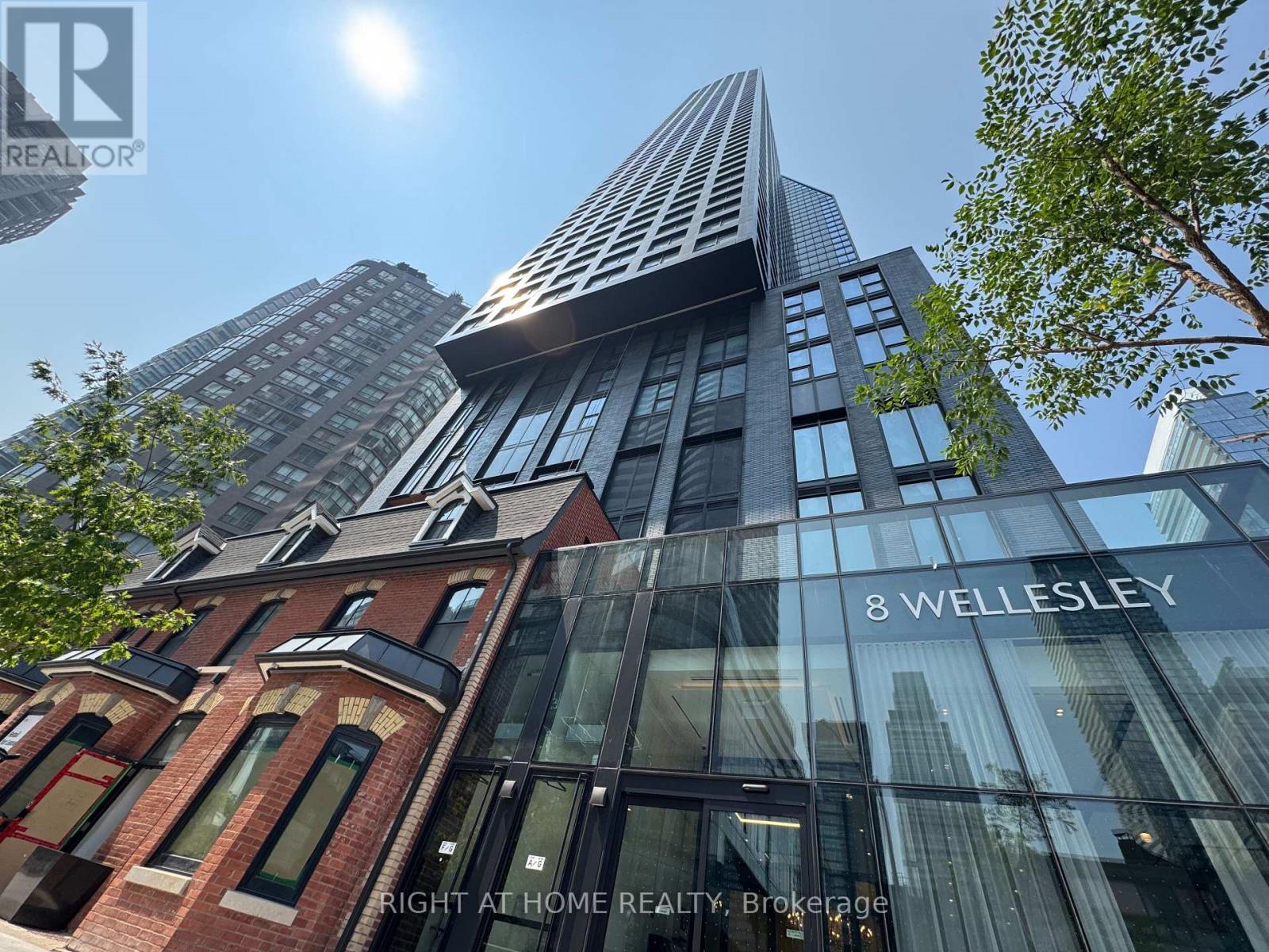 #5205 8 WELLESLEY STREET W - 1