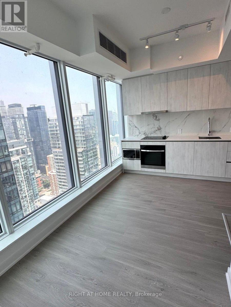 #5205 8 WELLESLEY STREET W - 8
