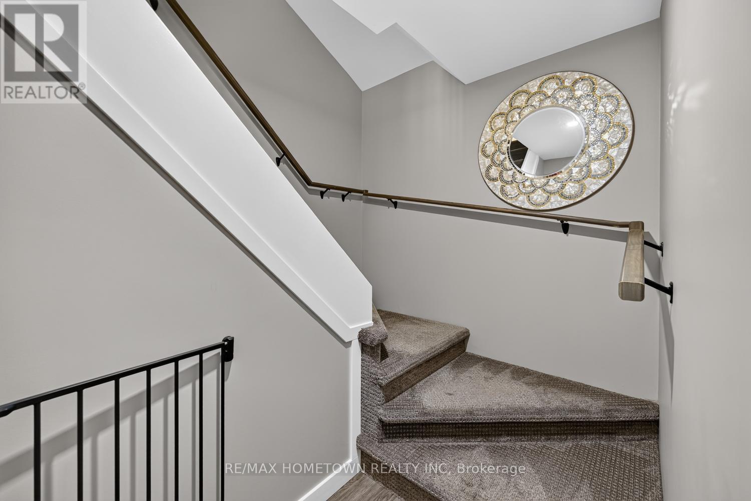 749 DUKE STREET - Image 19