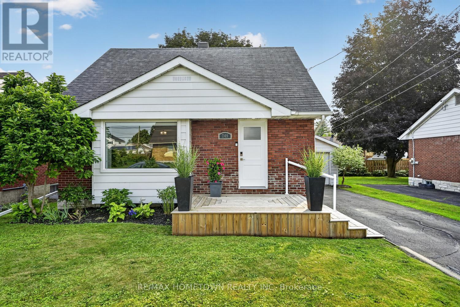 749 DUKE STREET - Image 4
