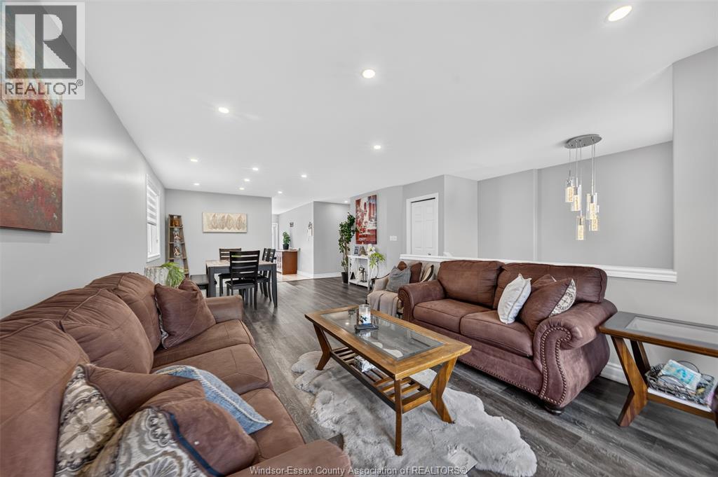 2418 DUNESHILL AVENUE - 18