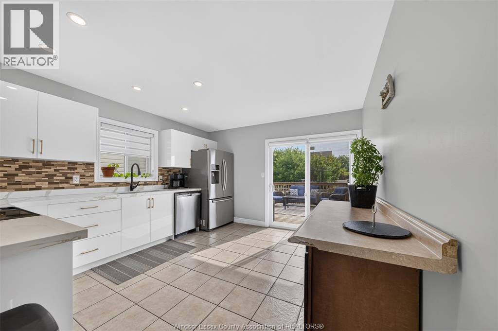 2418 DUNESHILL AVENUE - 21