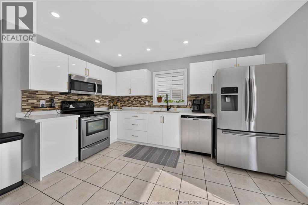 2418 DUNESHILL AVENUE - 23