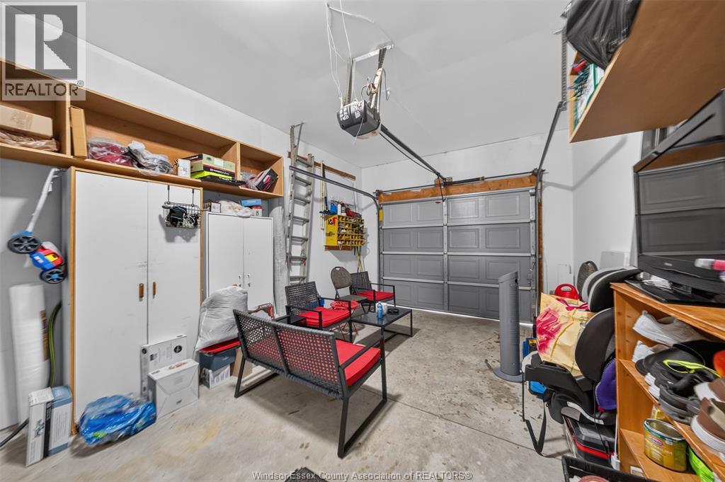 2418 DUNESHILL AVENUE - 33