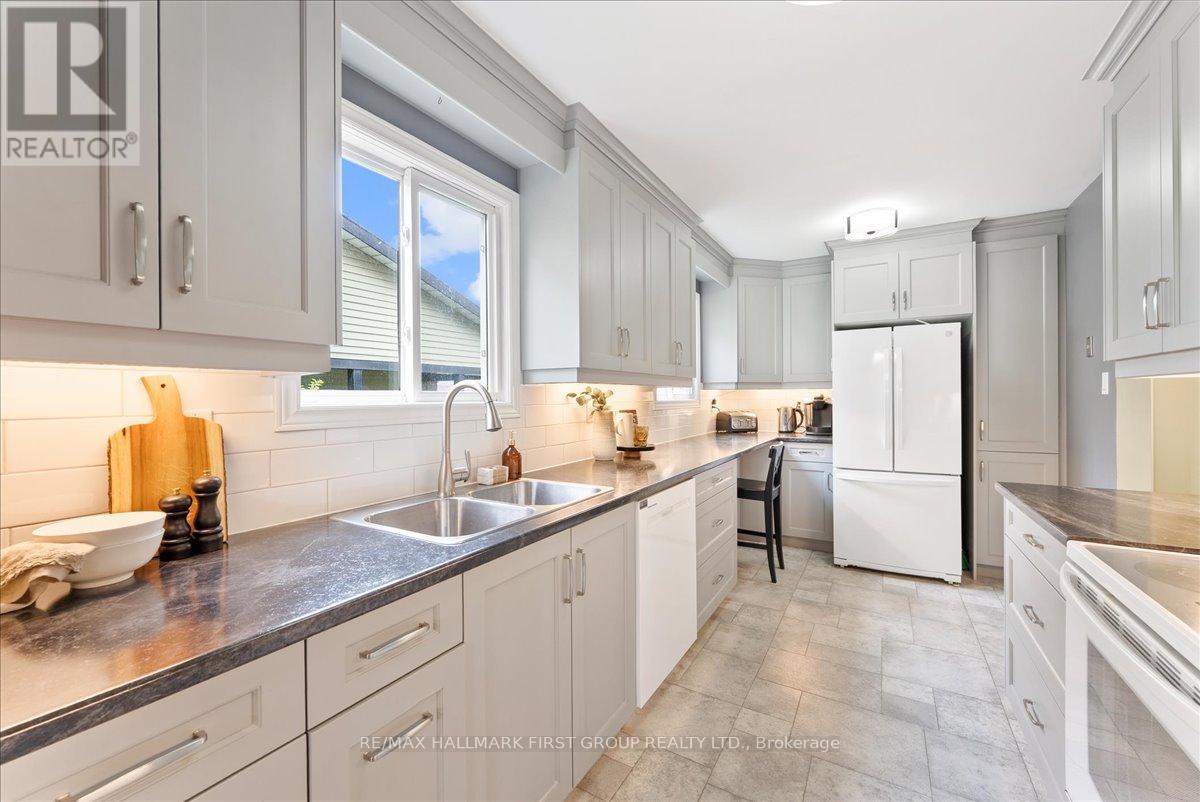 100 MARTIN ROAD - Image 17