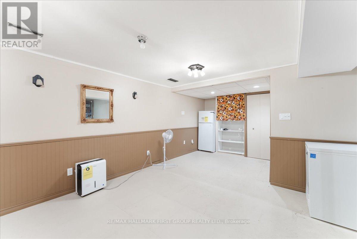 100 MARTIN ROAD - Image 37