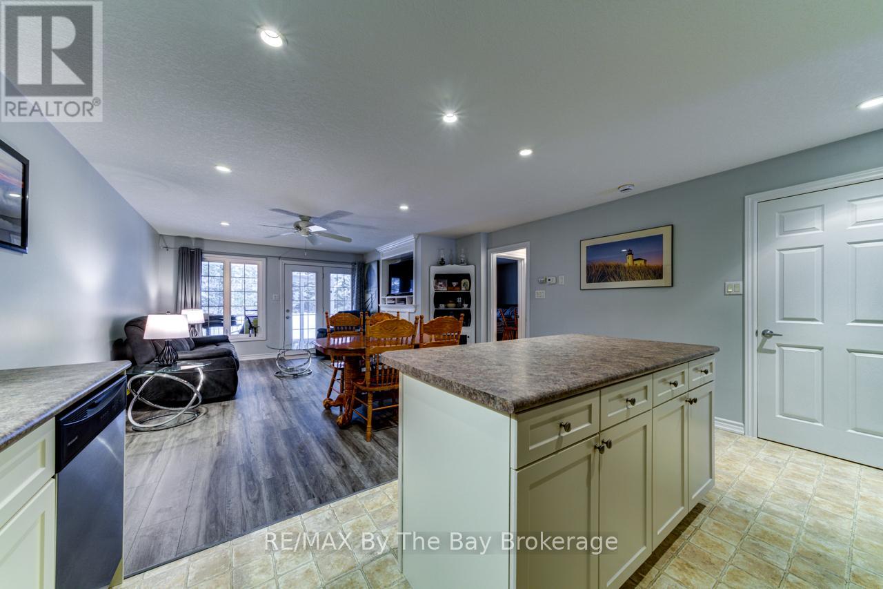 65 MEADOW LANE - 14