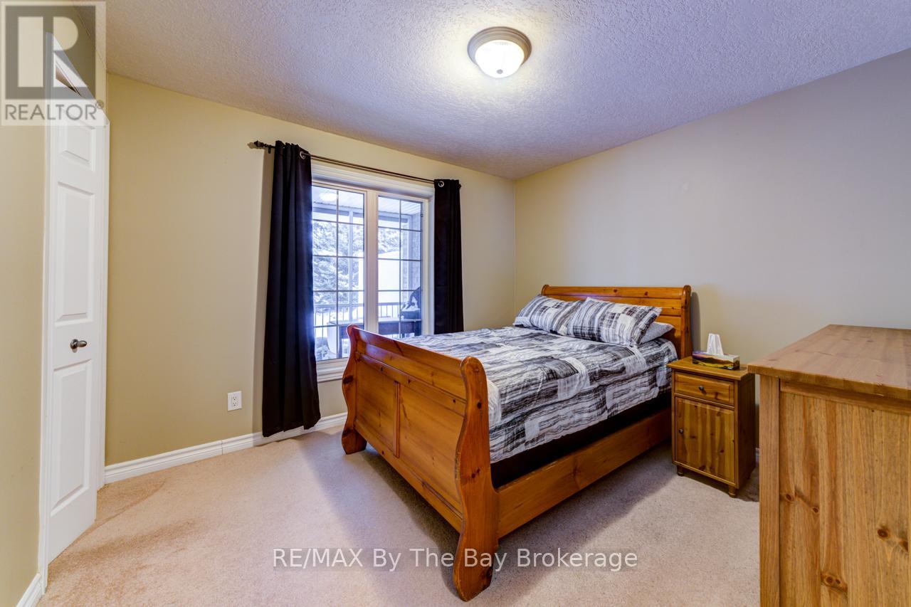 65 MEADOW LANE - 26