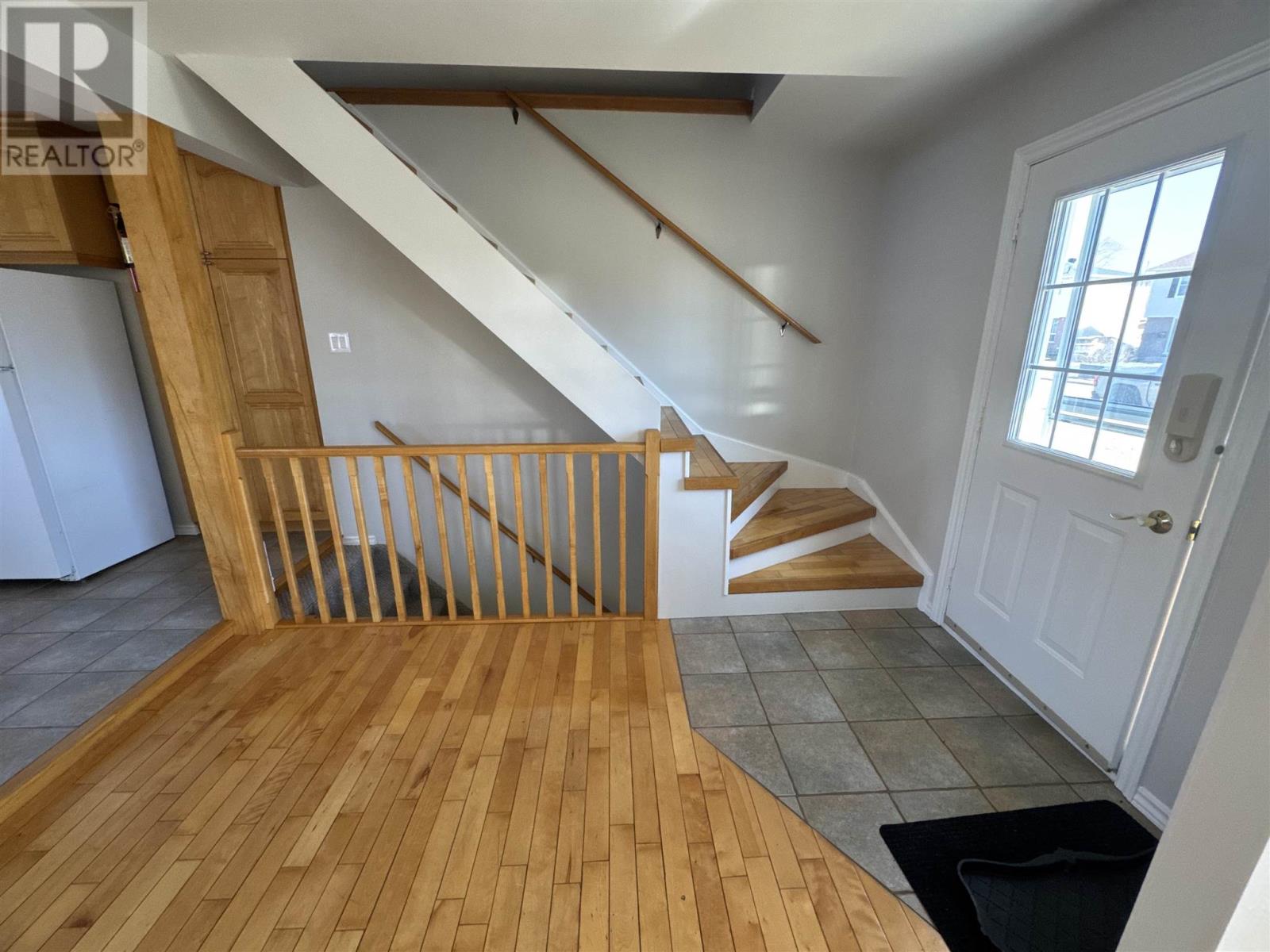 44 MacDonald CT - 18