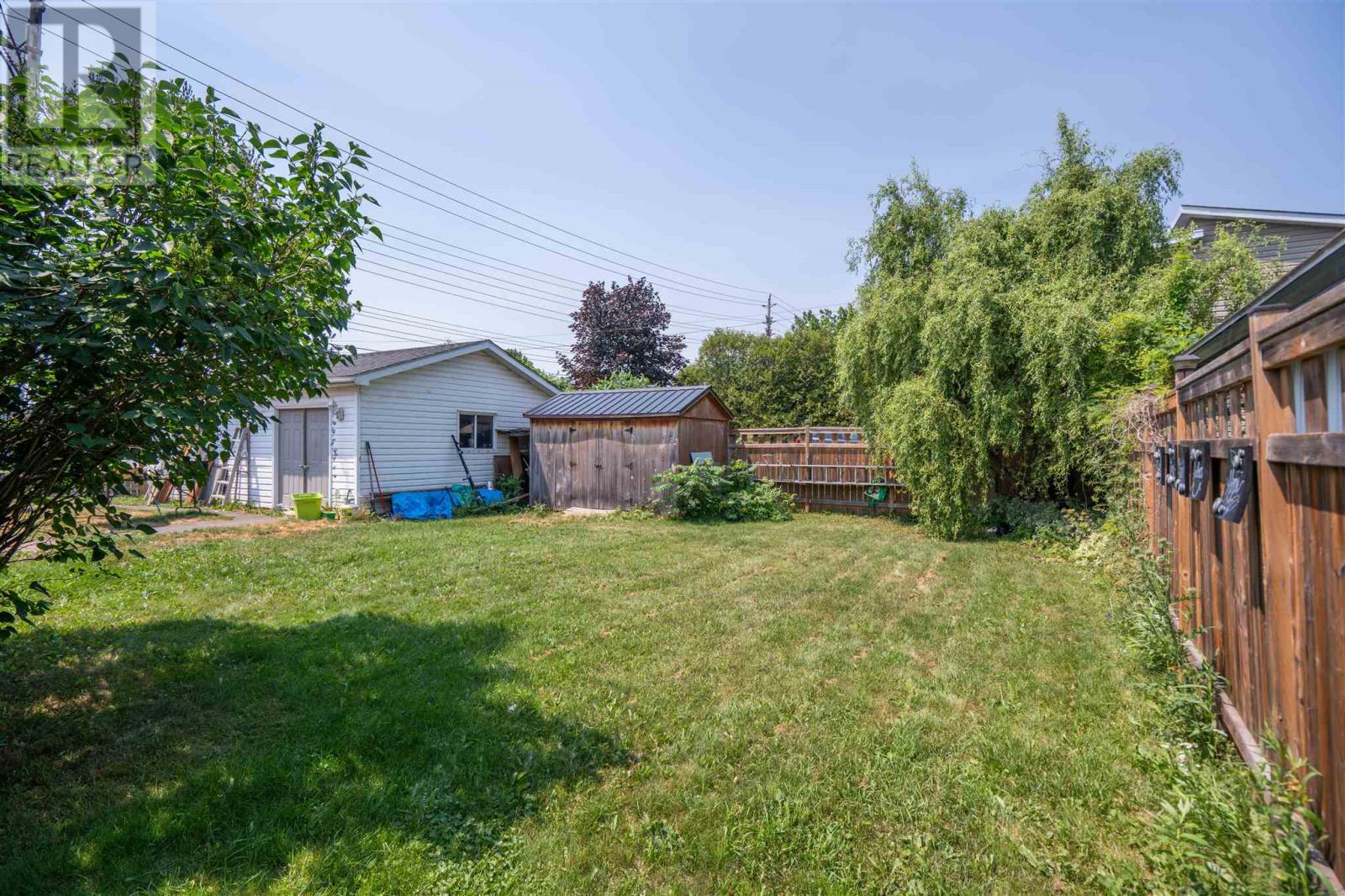 3810 Queen ST E - 29
