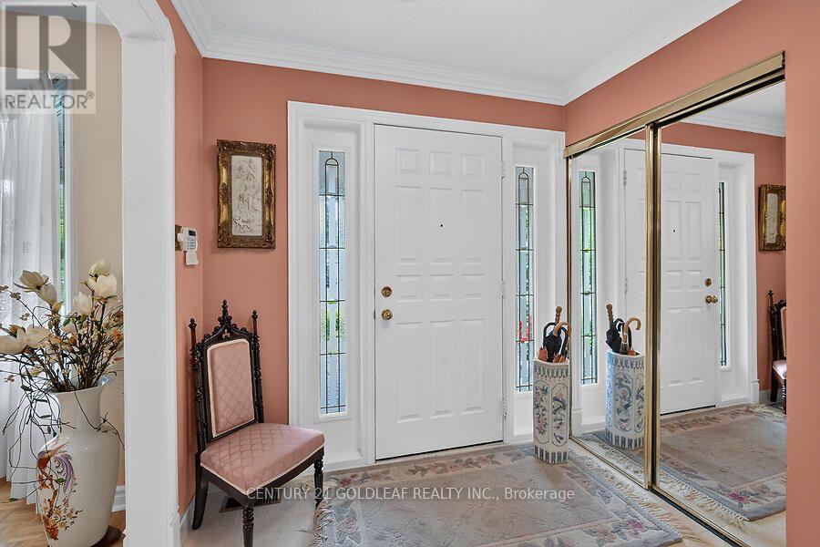 2011 HOLLYBROOK CRESCENT - 4
