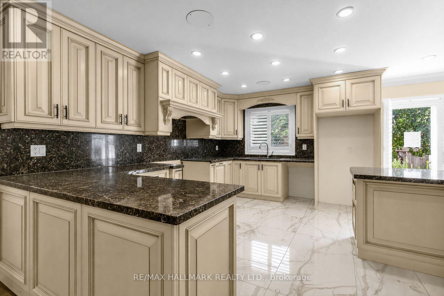 287 ANDY CRESCENT - 11