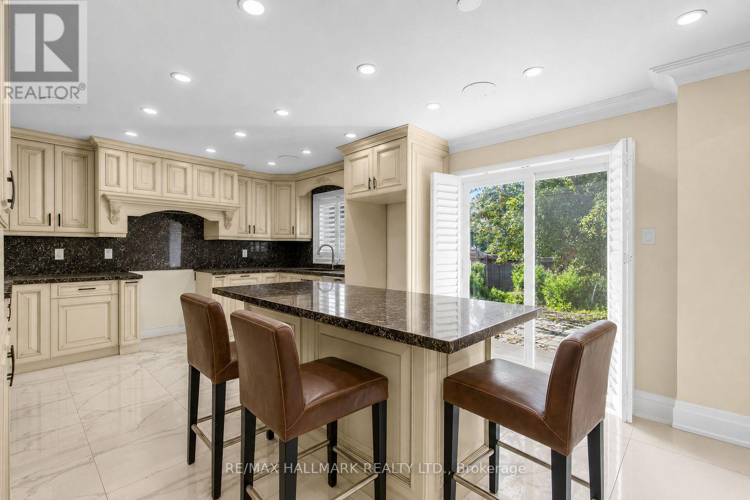 287 ANDY CRESCENT - 12