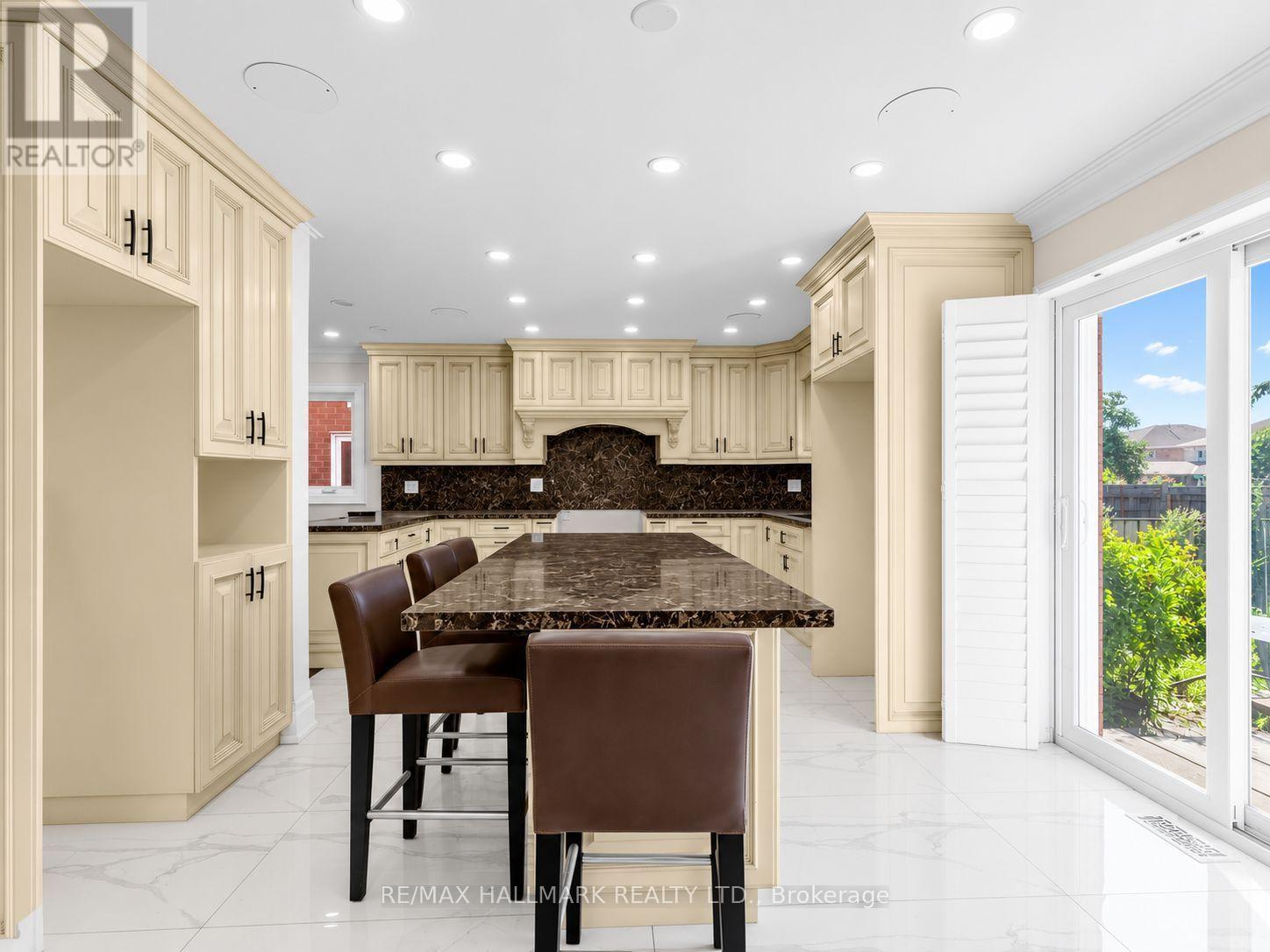 287 ANDY CRESCENT - 14