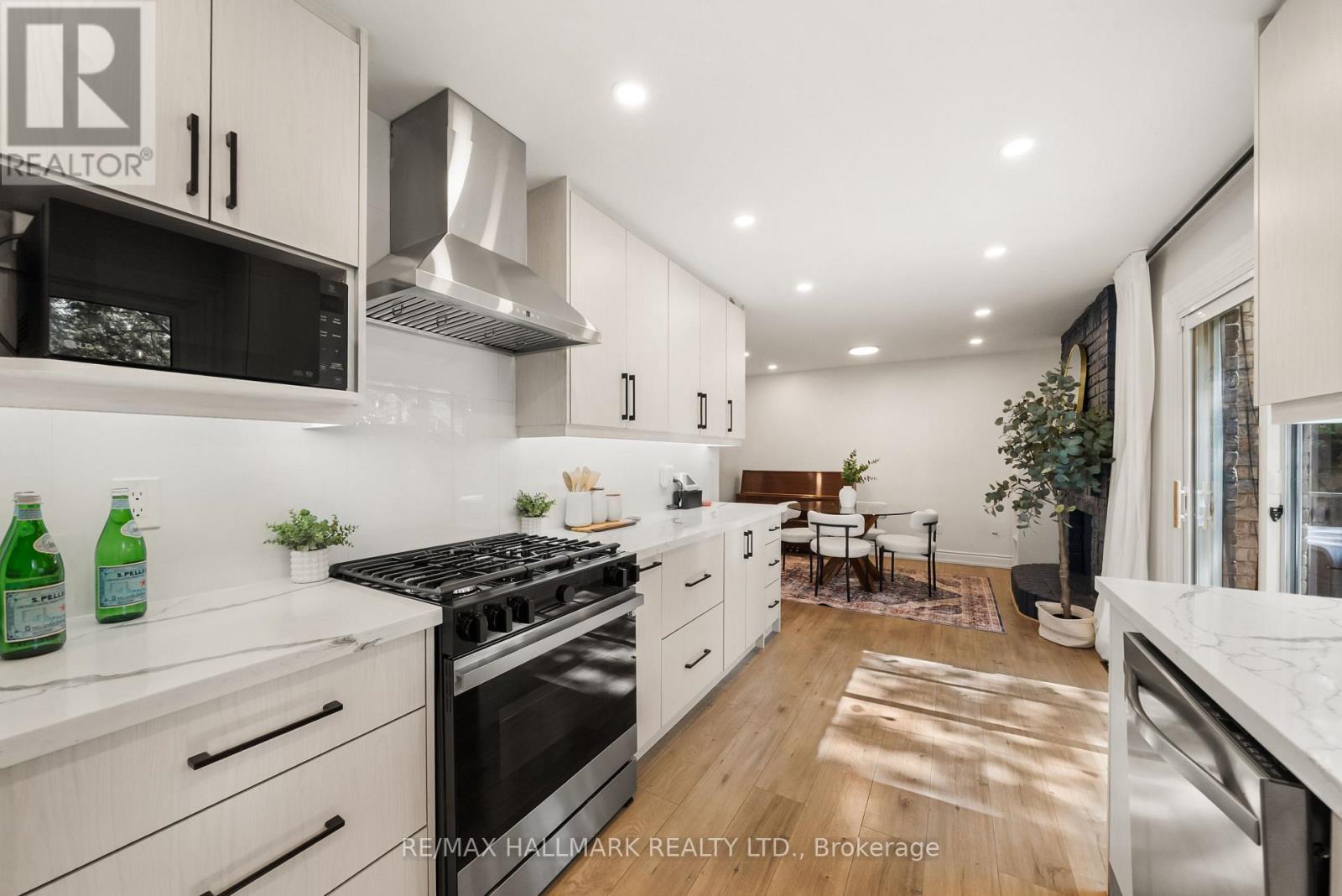 71 BISHOP CRESCENT - Image 11
