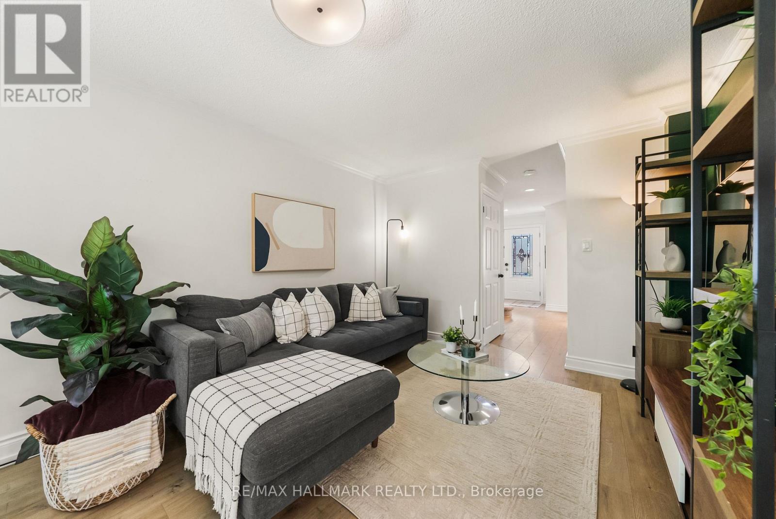 71 BISHOP CRESCENT - Image 14