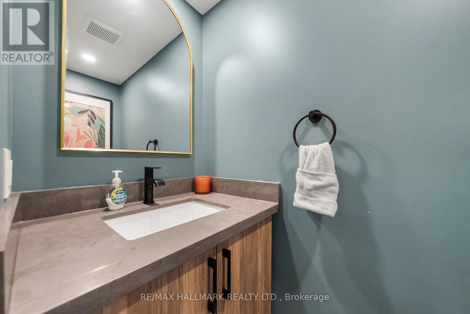 71 BISHOP CRESCENT - Image 20
