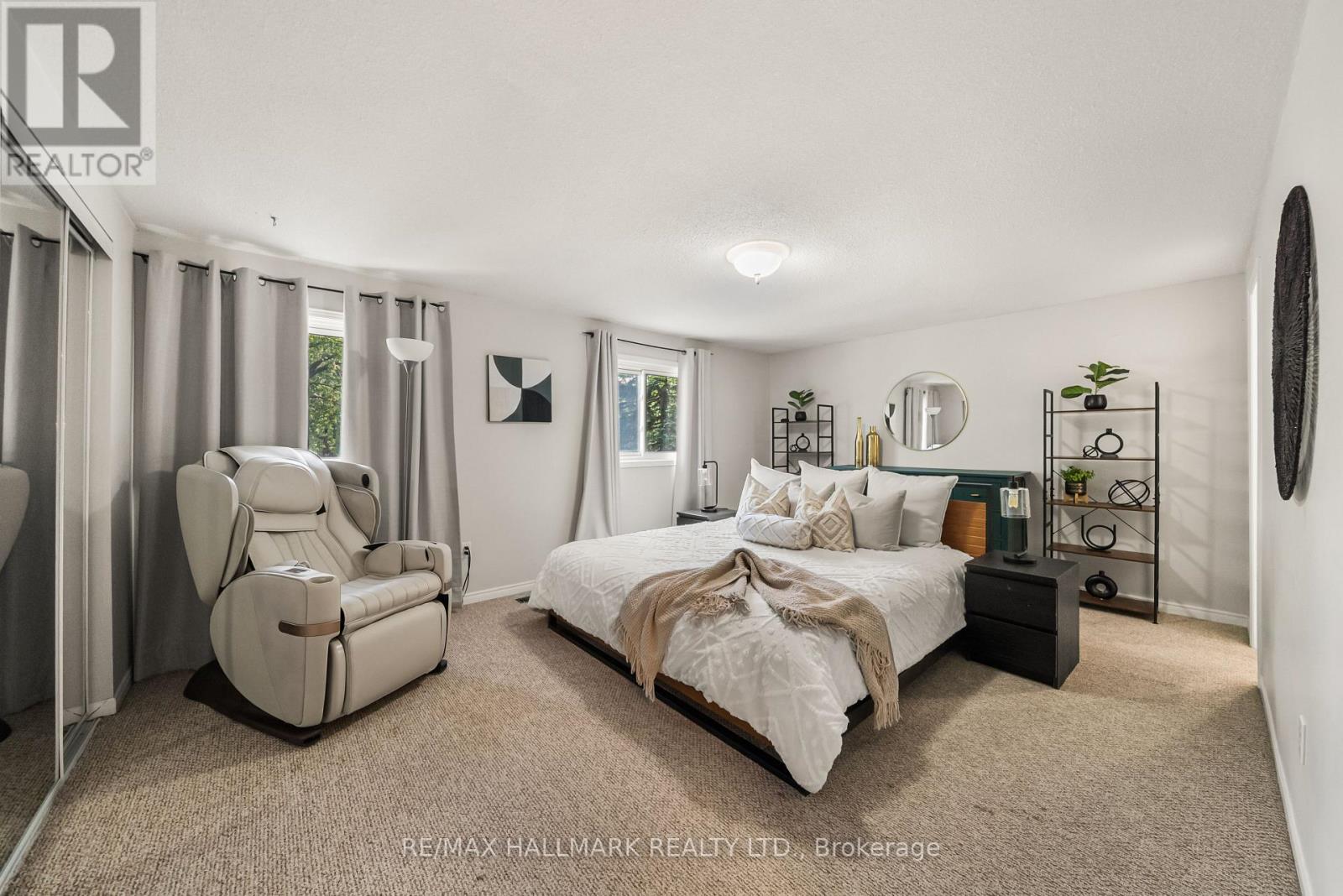 71 BISHOP CRESCENT - Image 22
