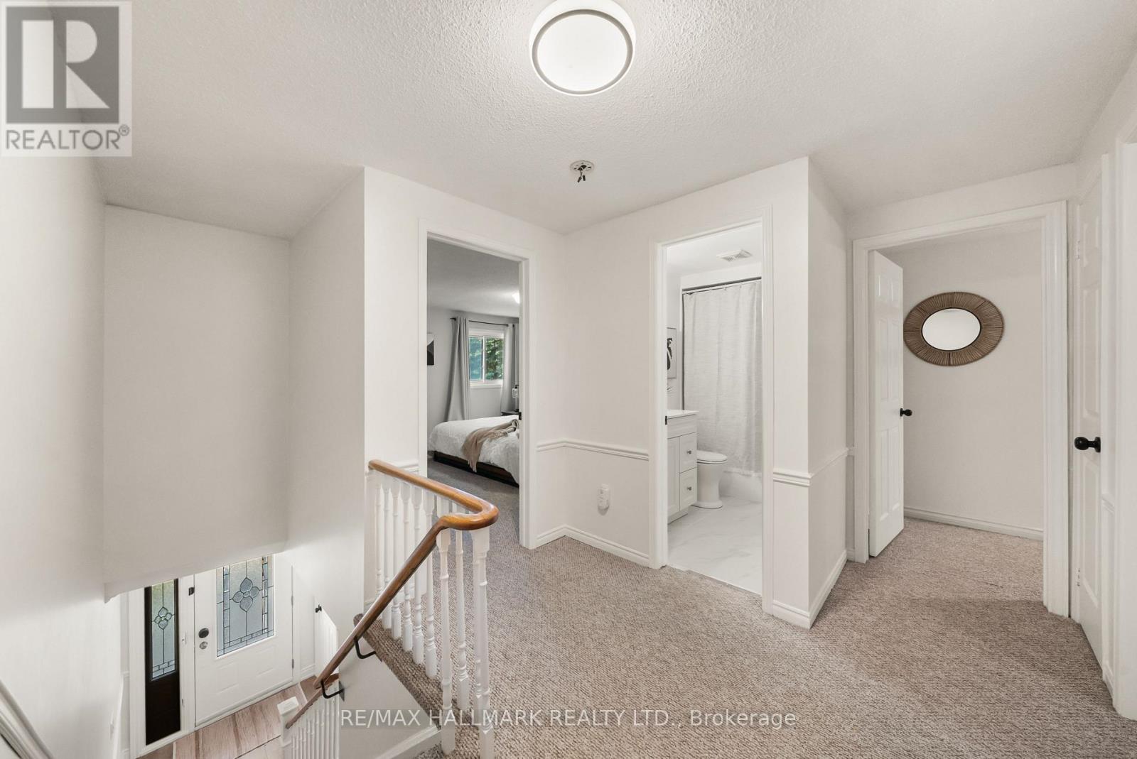 71 BISHOP CRESCENT - Image 32