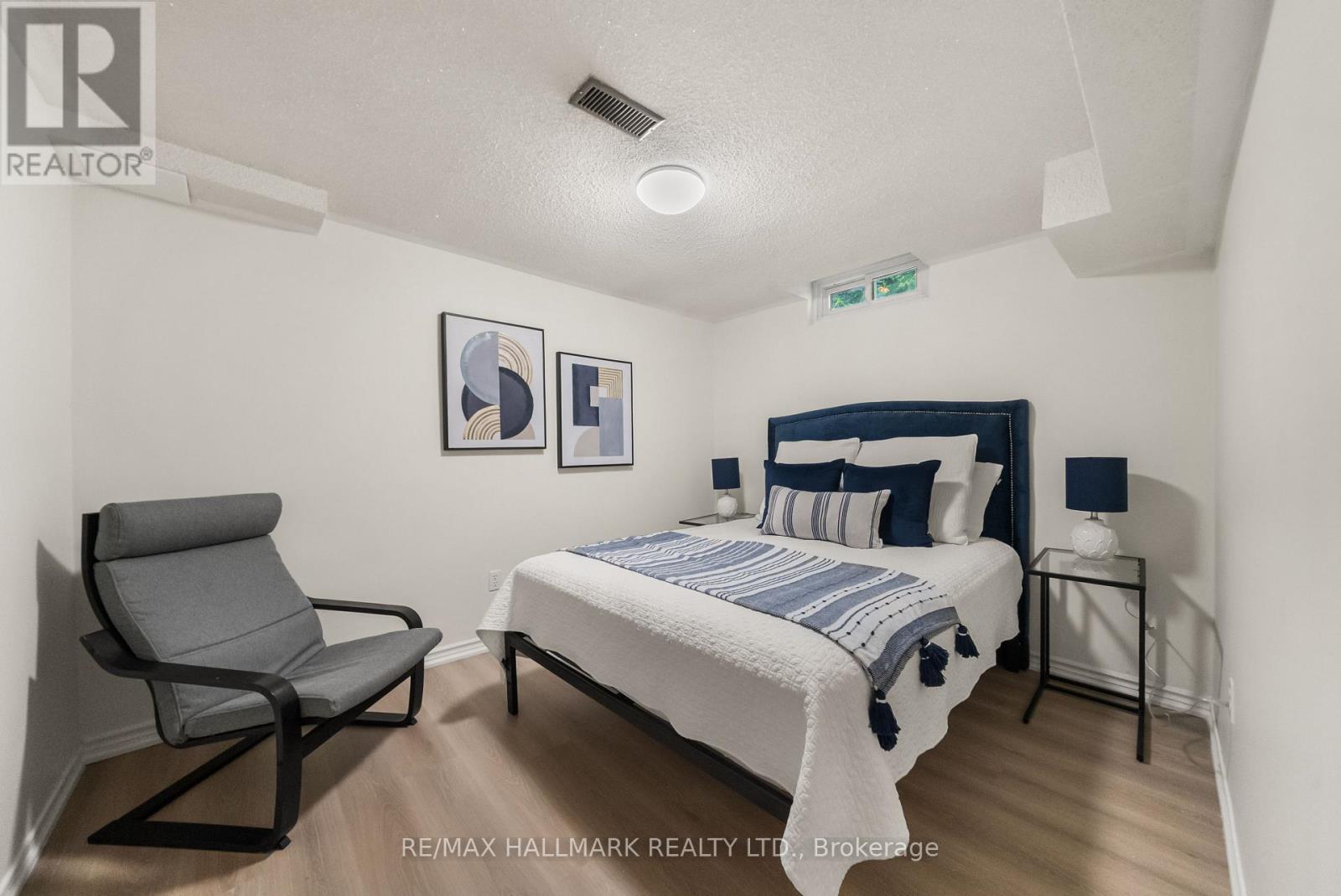 71 BISHOP CRESCENT - Image 39
