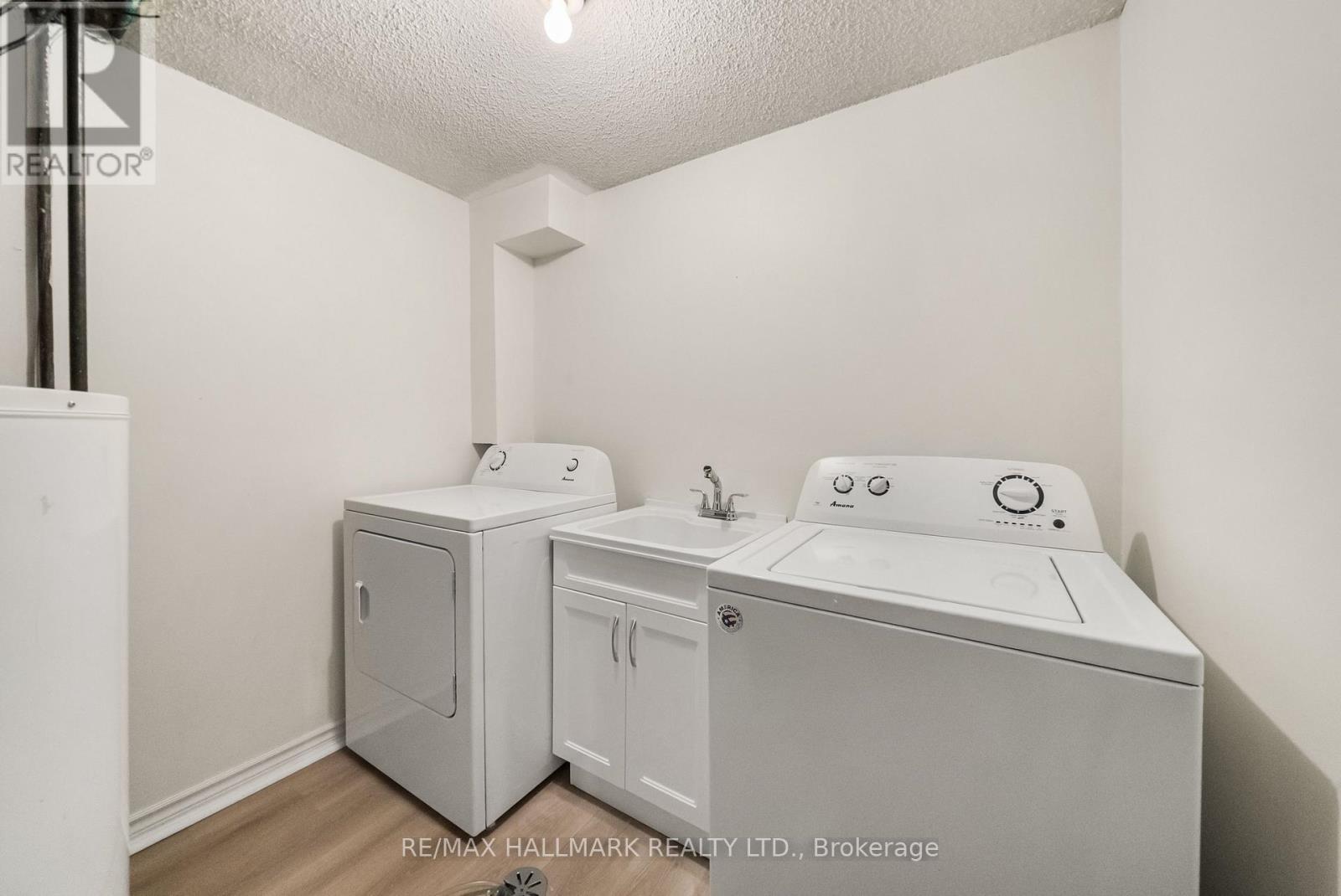 71 BISHOP CRESCENT - Image 40