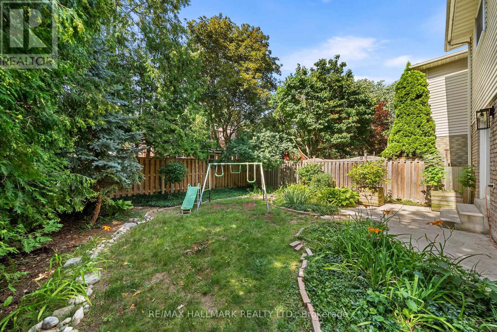 71 BISHOP CRESCENT - Image 43