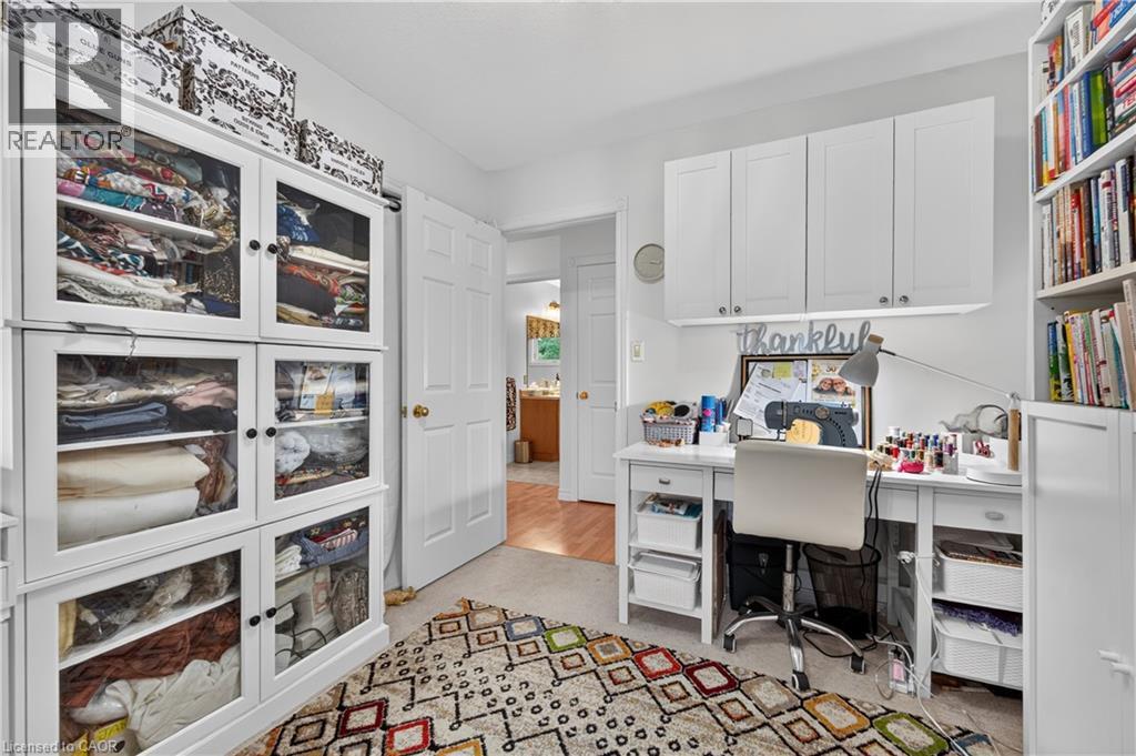 213 MARGARET Street S - Image 19