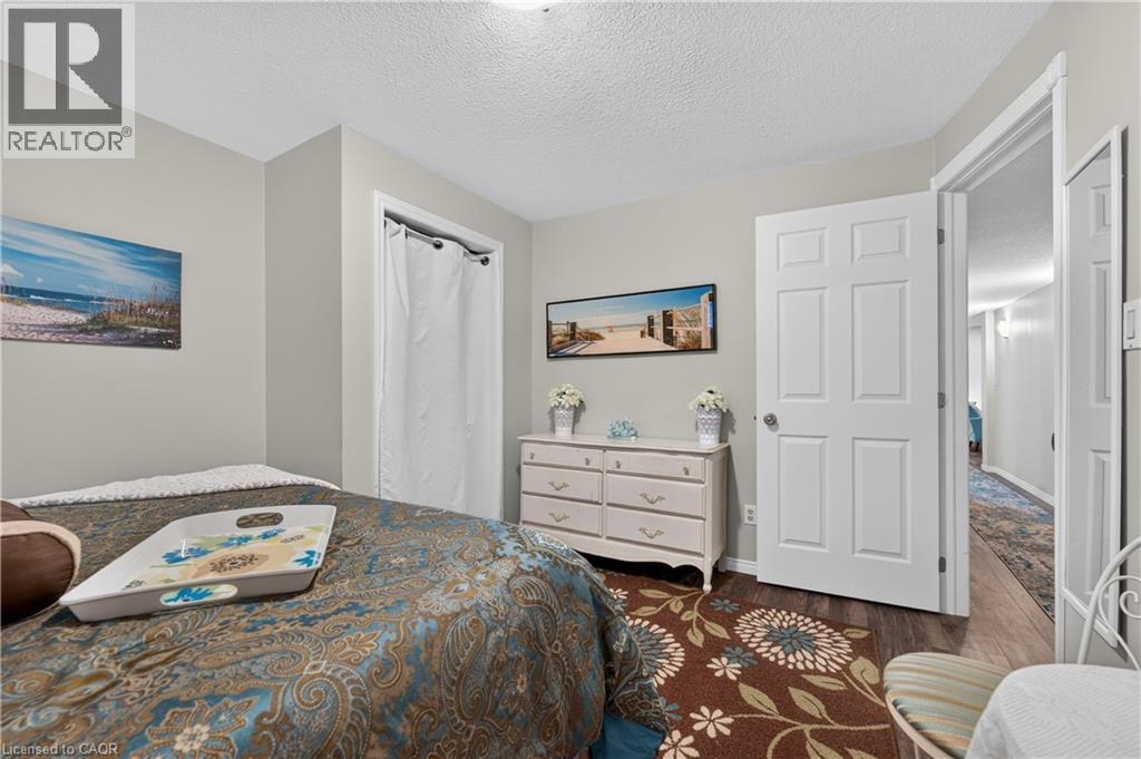 213 MARGARET Street S - Image 29