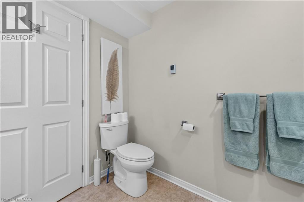 213 MARGARET Street S - Image 31