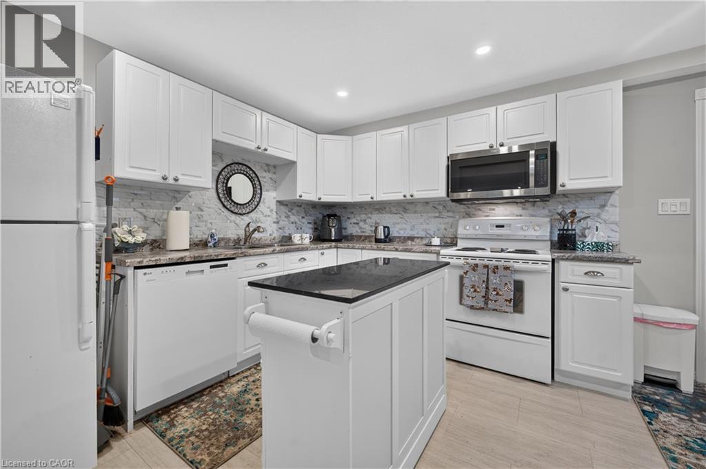 213 MARGARET Street S - Image 6