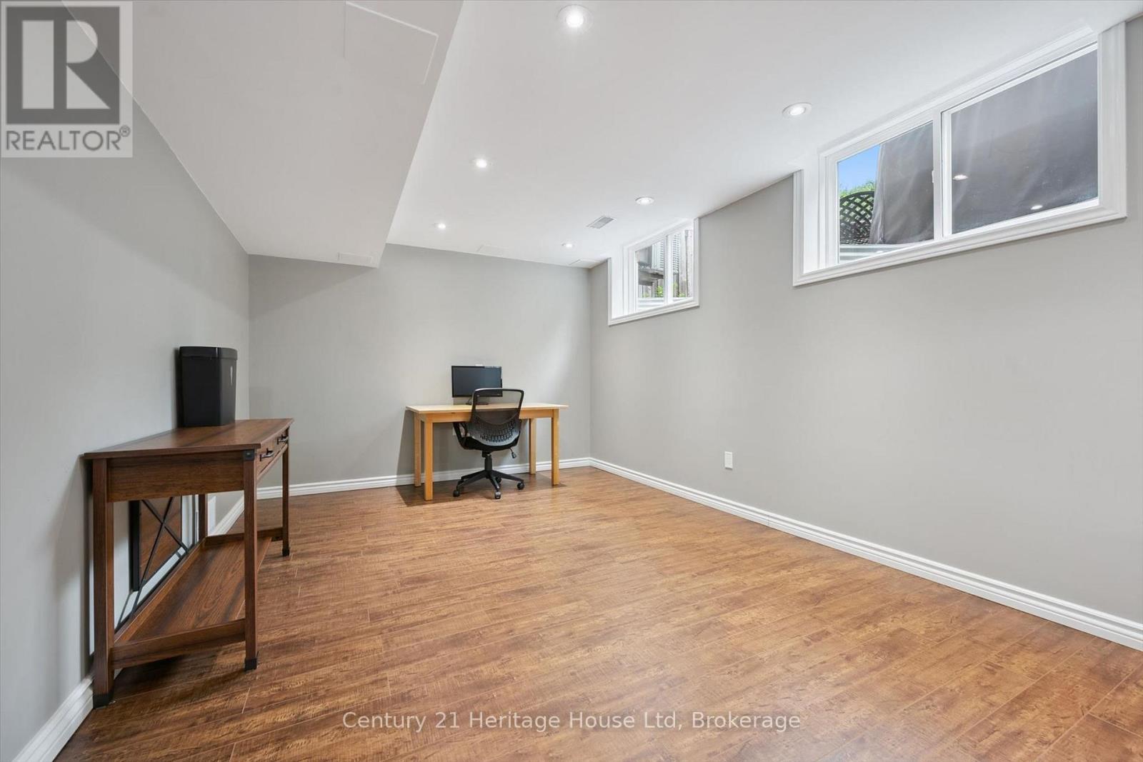 94 MILSON CRESCENT - Image 32