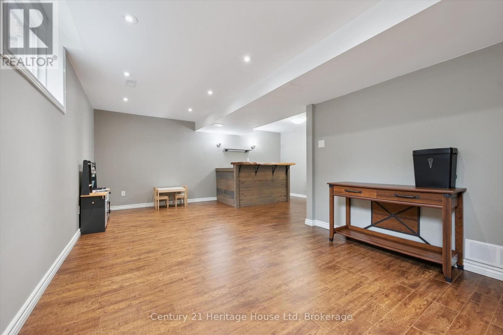 94 MILSON CRESCENT - Image 33