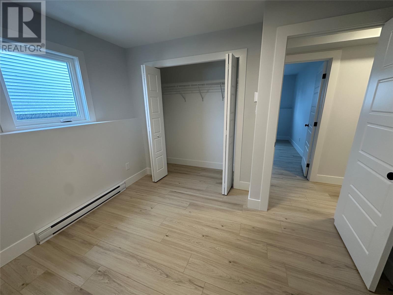 2 Knightsbridge Place - 19