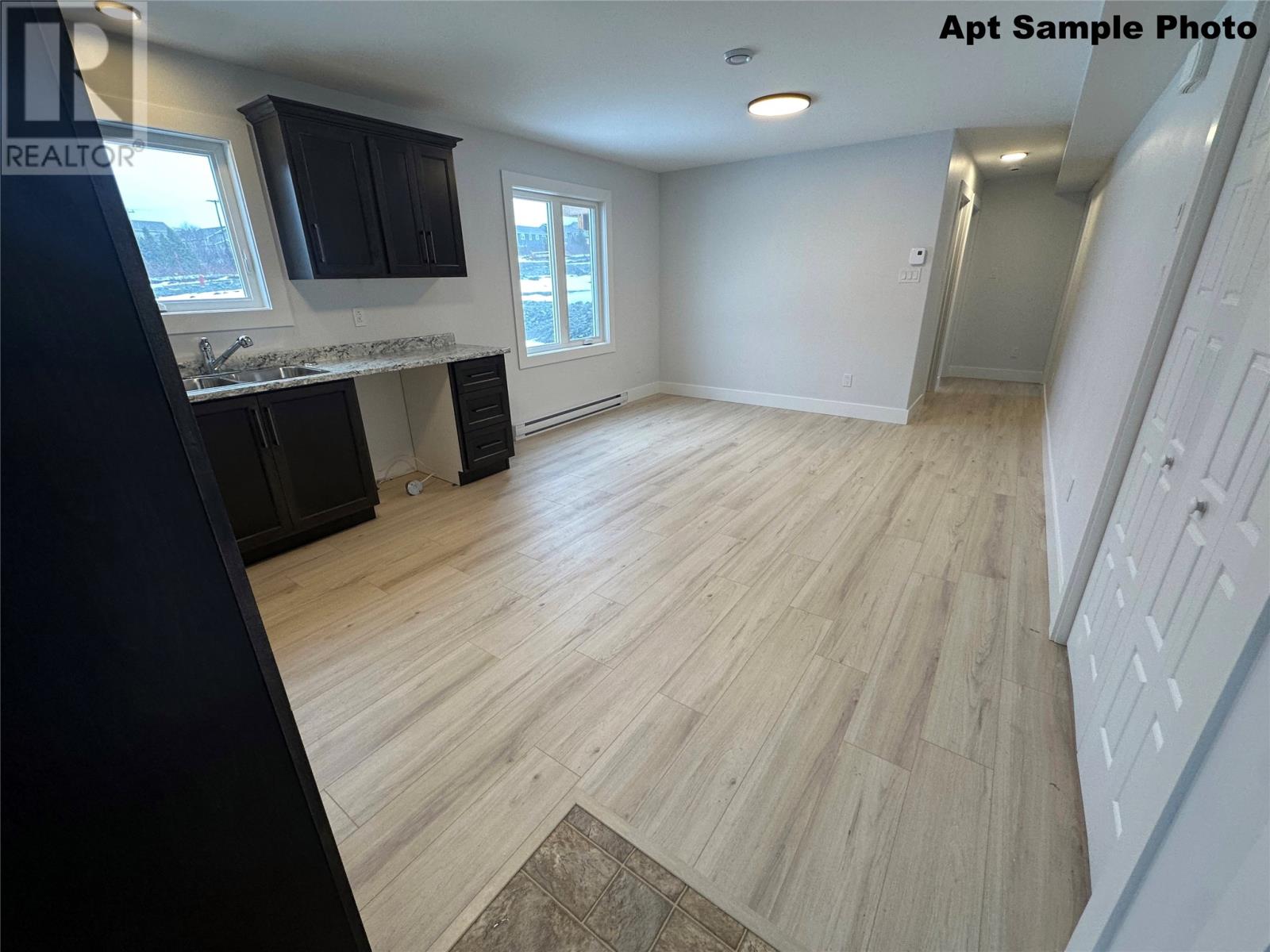 2 Knightsbridge Place - 17