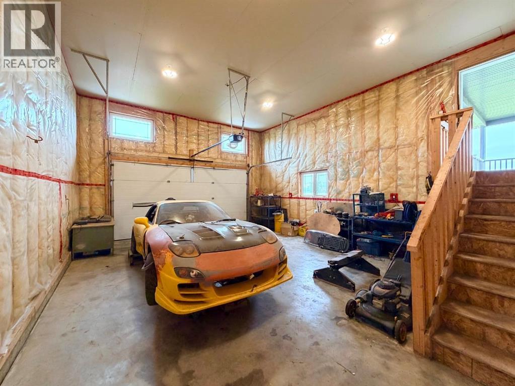 4611 44 Street - 38