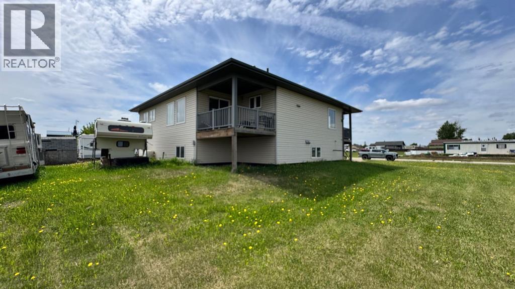 4611 44 Street - 4