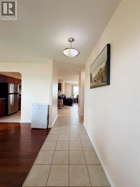 4611 44 Street - 6