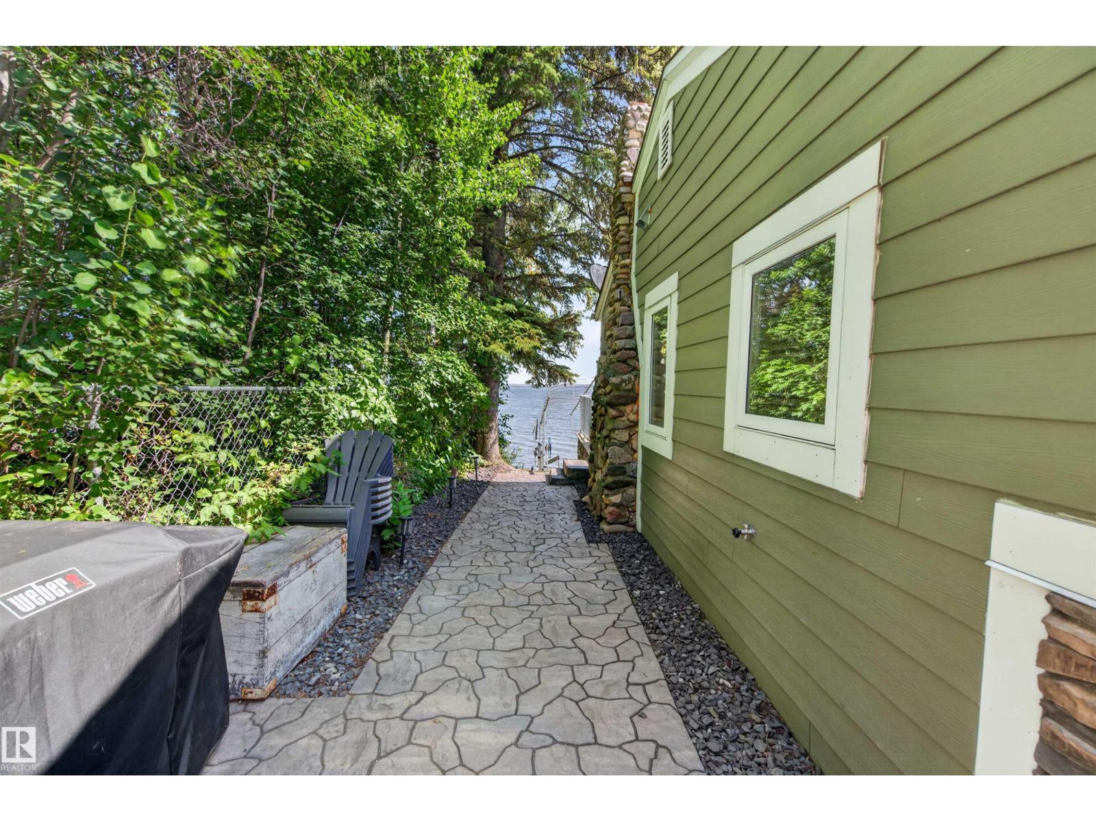 80 CRYSTAL SPRINGS DR - 36