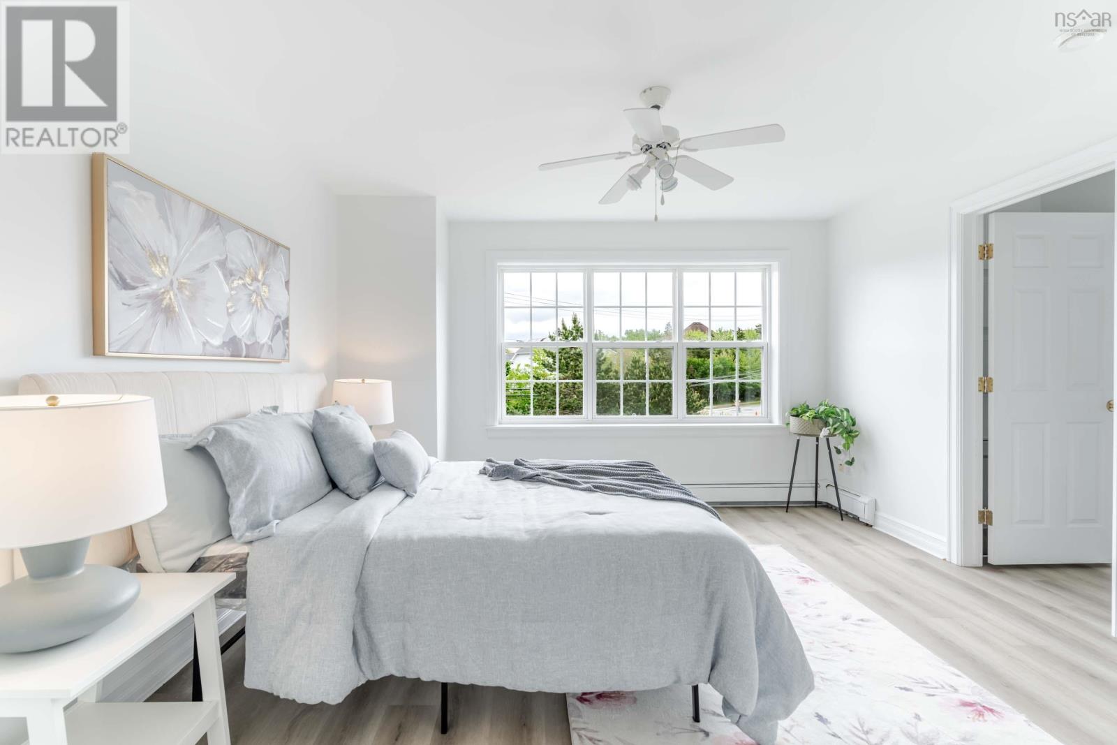 560 Parkland Drive - 25