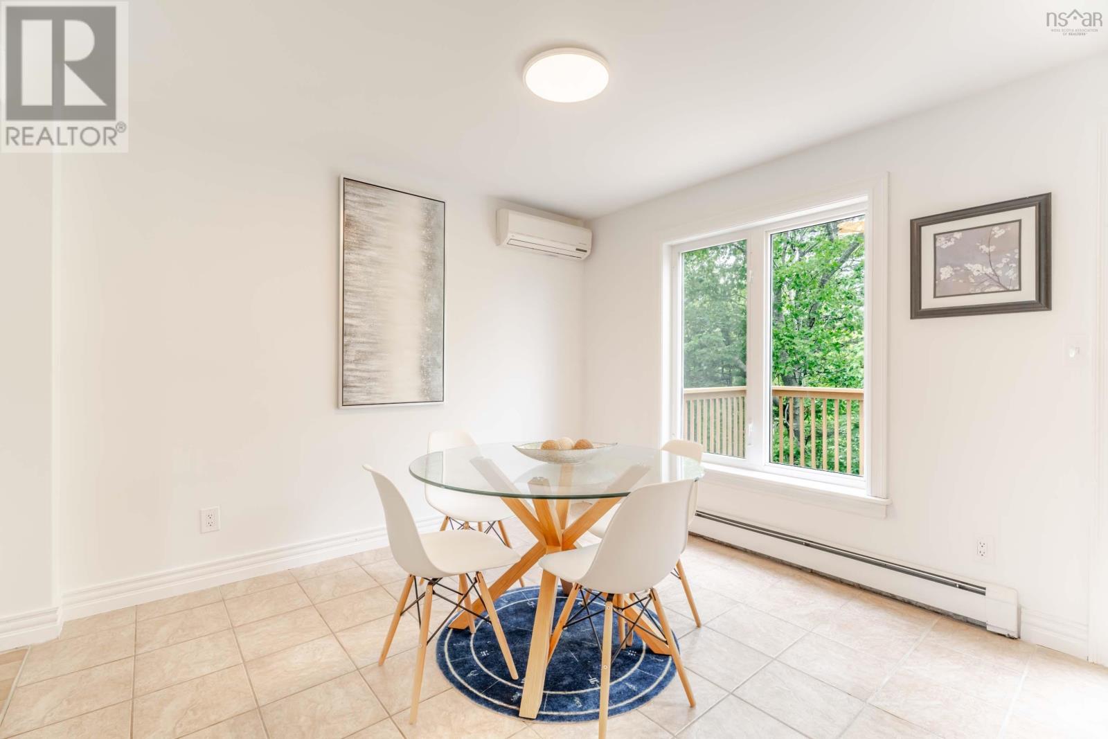 560 Parkland Drive - 19