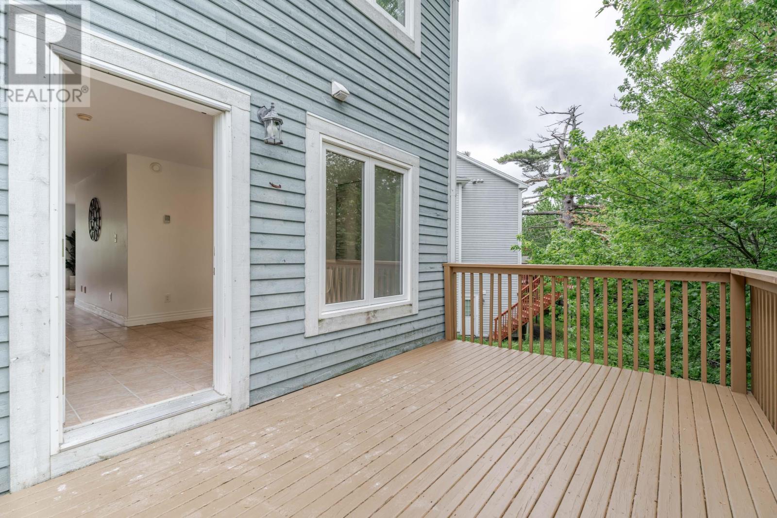 560 Parkland Drive - 20